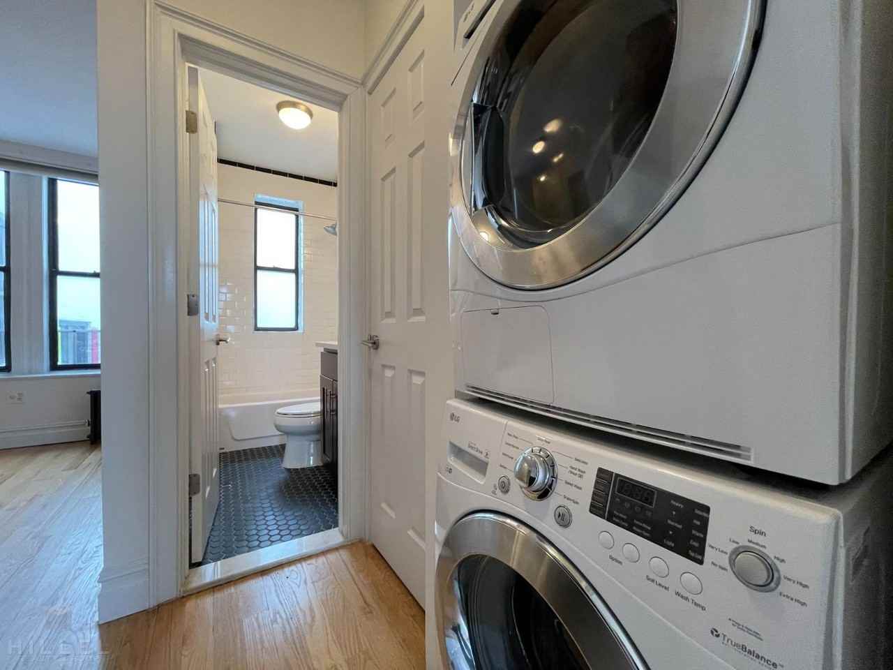 2305 30th Ave #C12 - Photo 4 of 11