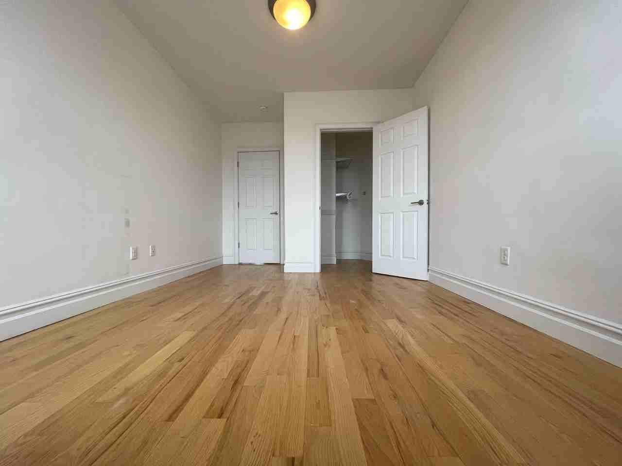 2305 30th Ave #C12 - Photo 6 of 11