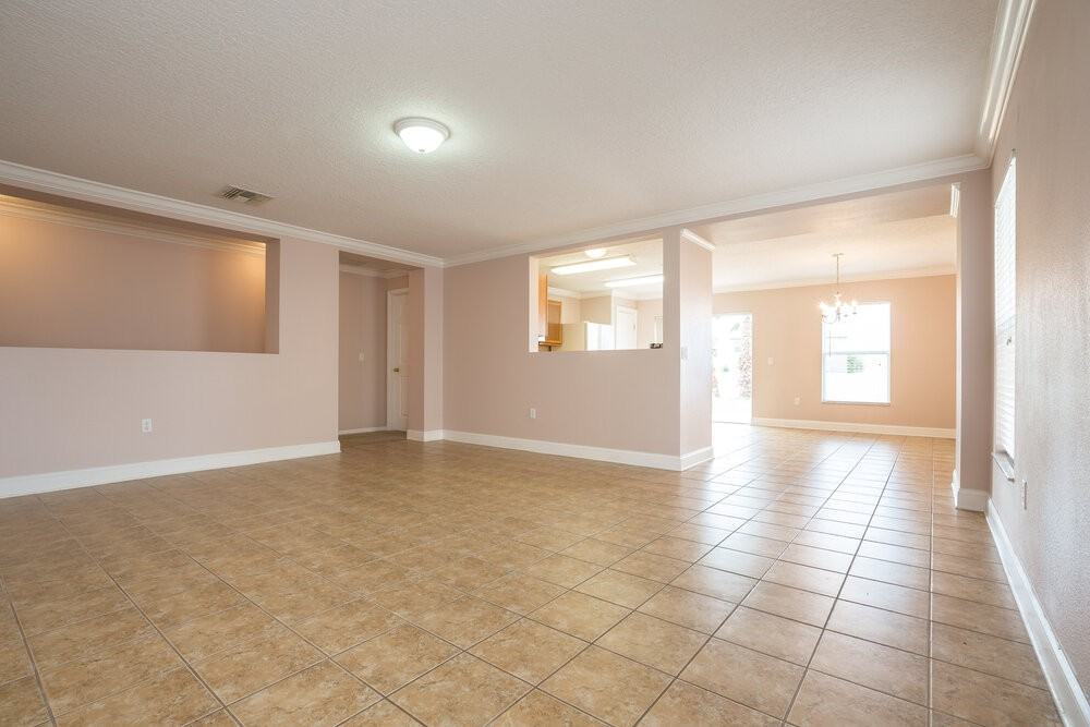 1943 Kimlyn Cir - Photo 4 of 14