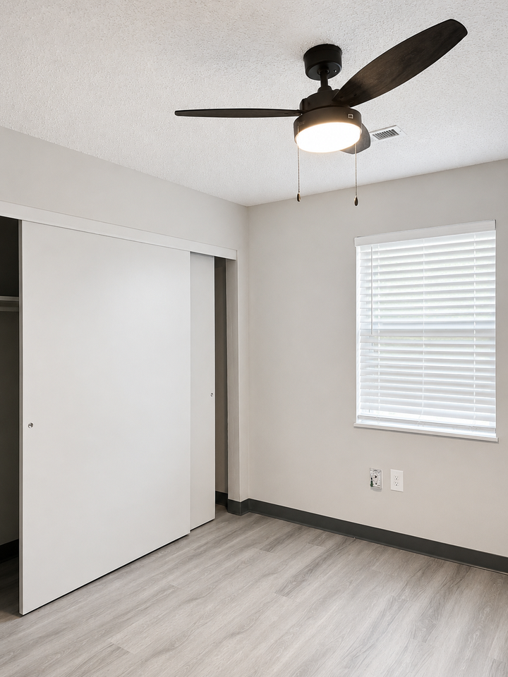 Emerald Apartments - Photo 6 of 10