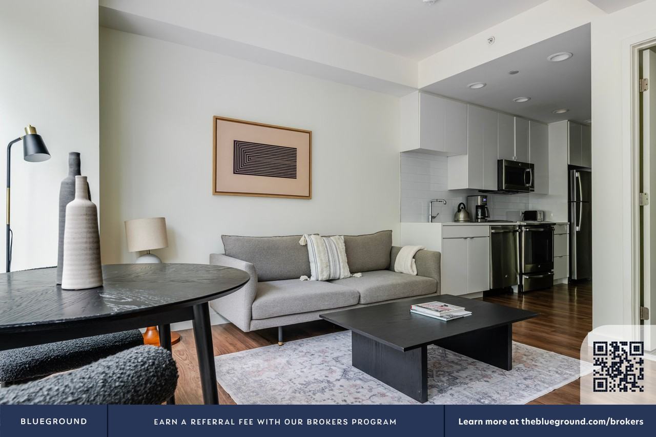 1335 Boylston St #1346 - Photo 5 of 39