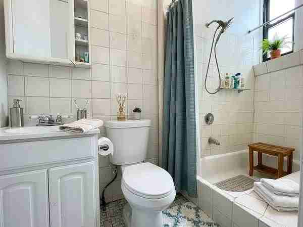 4-66 Seneca Avenue #3 - Photo 3 of 7
