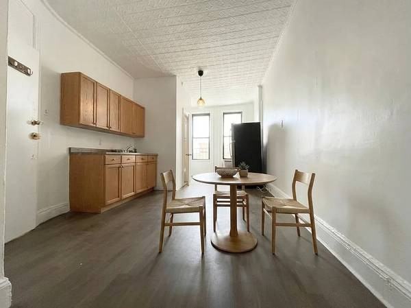 4-66 Seneca Avenue #3 - Photo 2 of 7