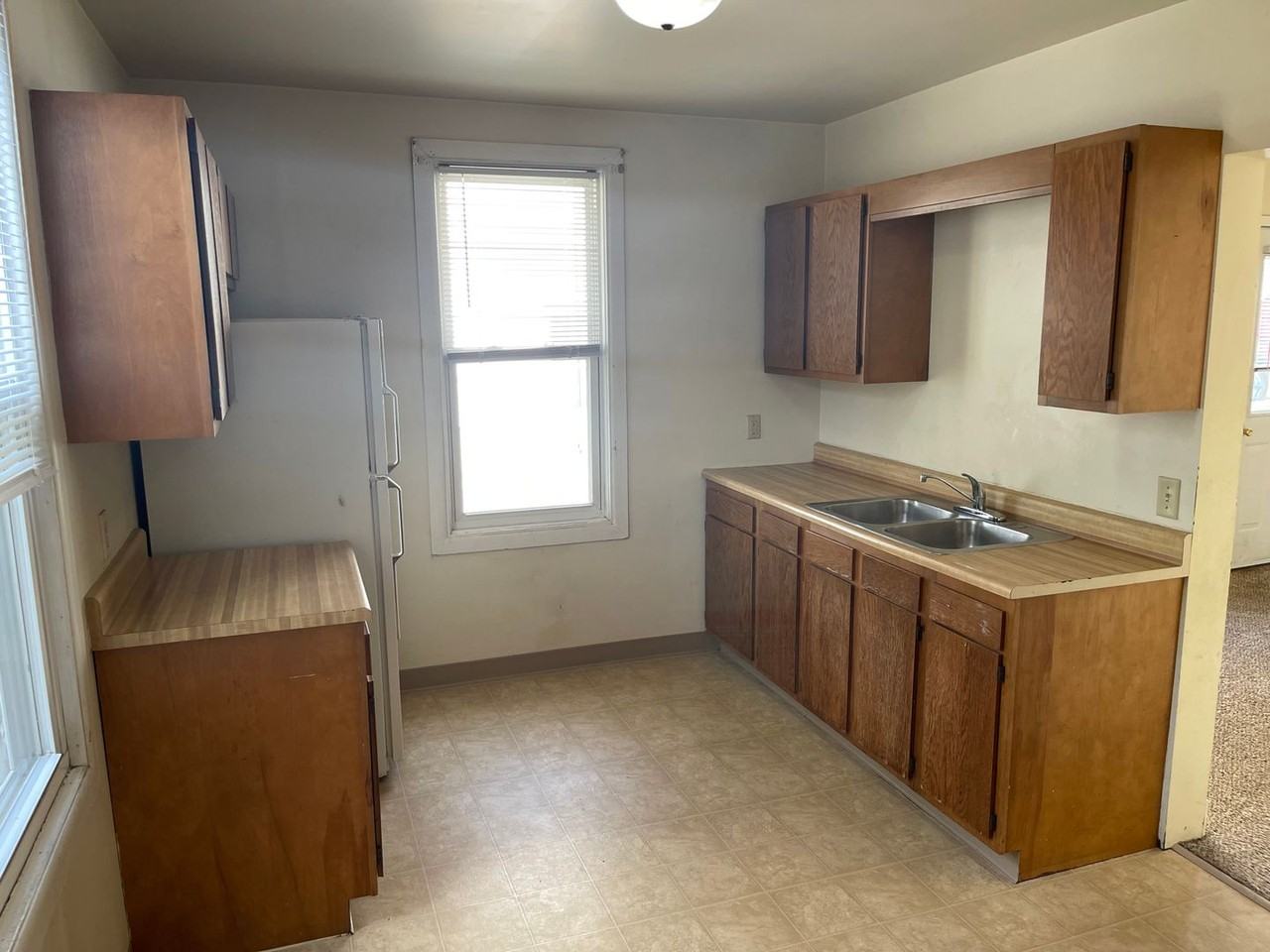 514 W Lincoln Ave - Photo 2 of 18