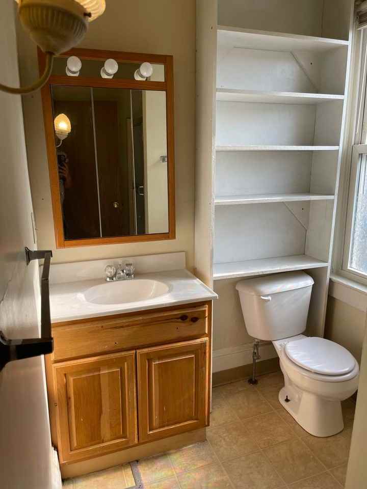 514 W Lincoln Ave - Photo 4 of 18