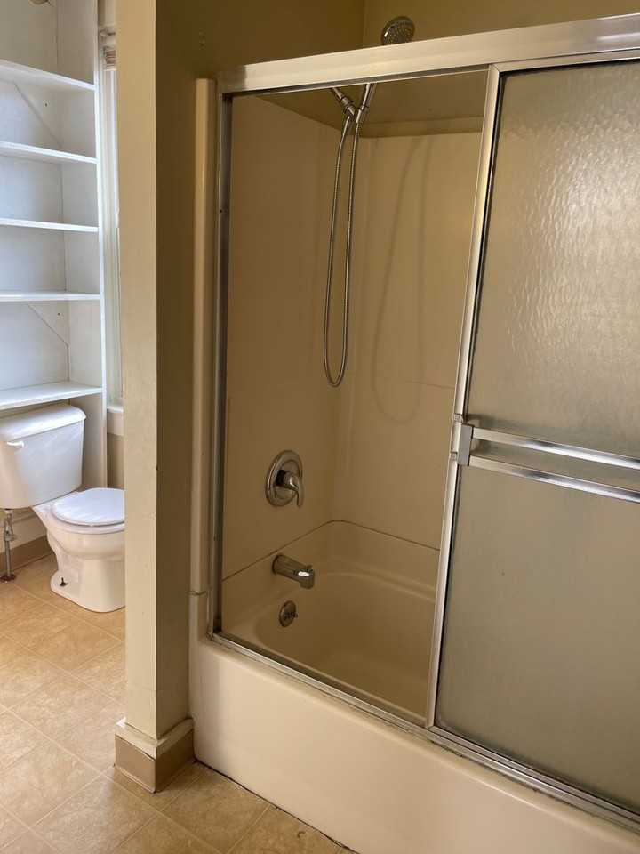 514 W Lincoln Ave - Photo 5 of 18