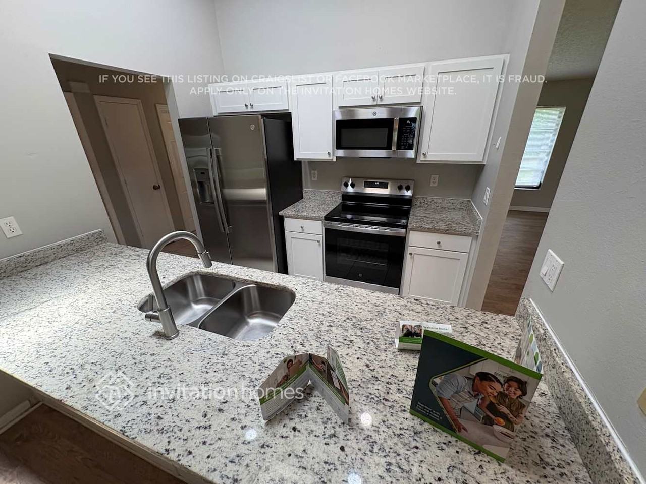21224 Alderson Ave - Photo 4 of 12