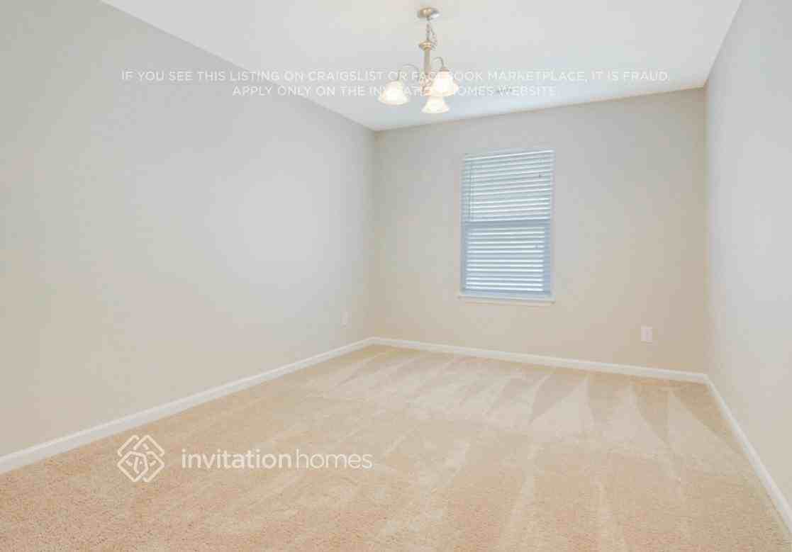6813 Planting Ct - Photo 7 of 28