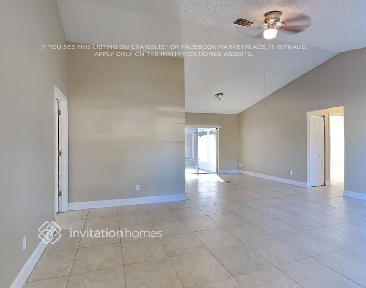 359 Las Palmas St - Photo 4 of 18