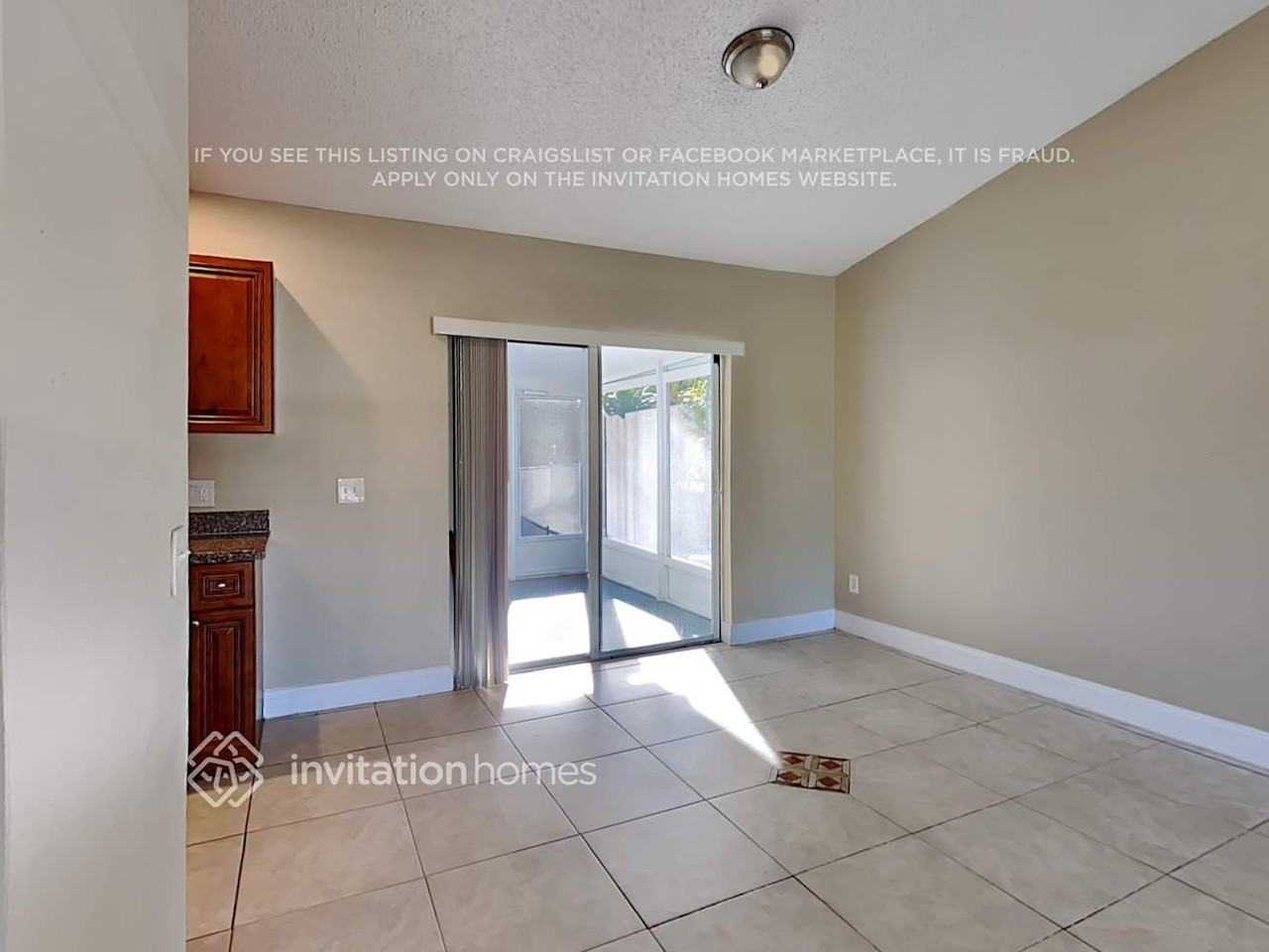 359 Las Palmas St - Photo 5 of 18