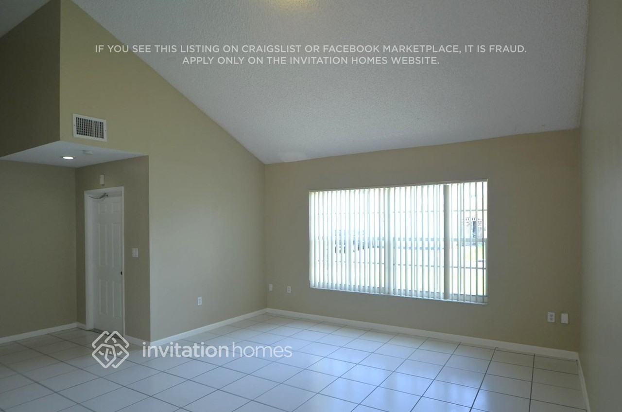14661 Sw 93rd Ln - Photo 2 of 11