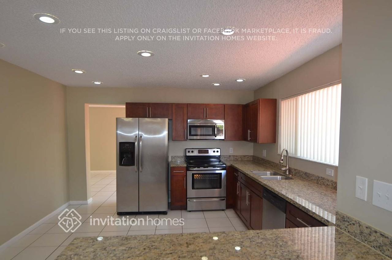 14661 Sw 93rd Ln - Photo 4 of 11