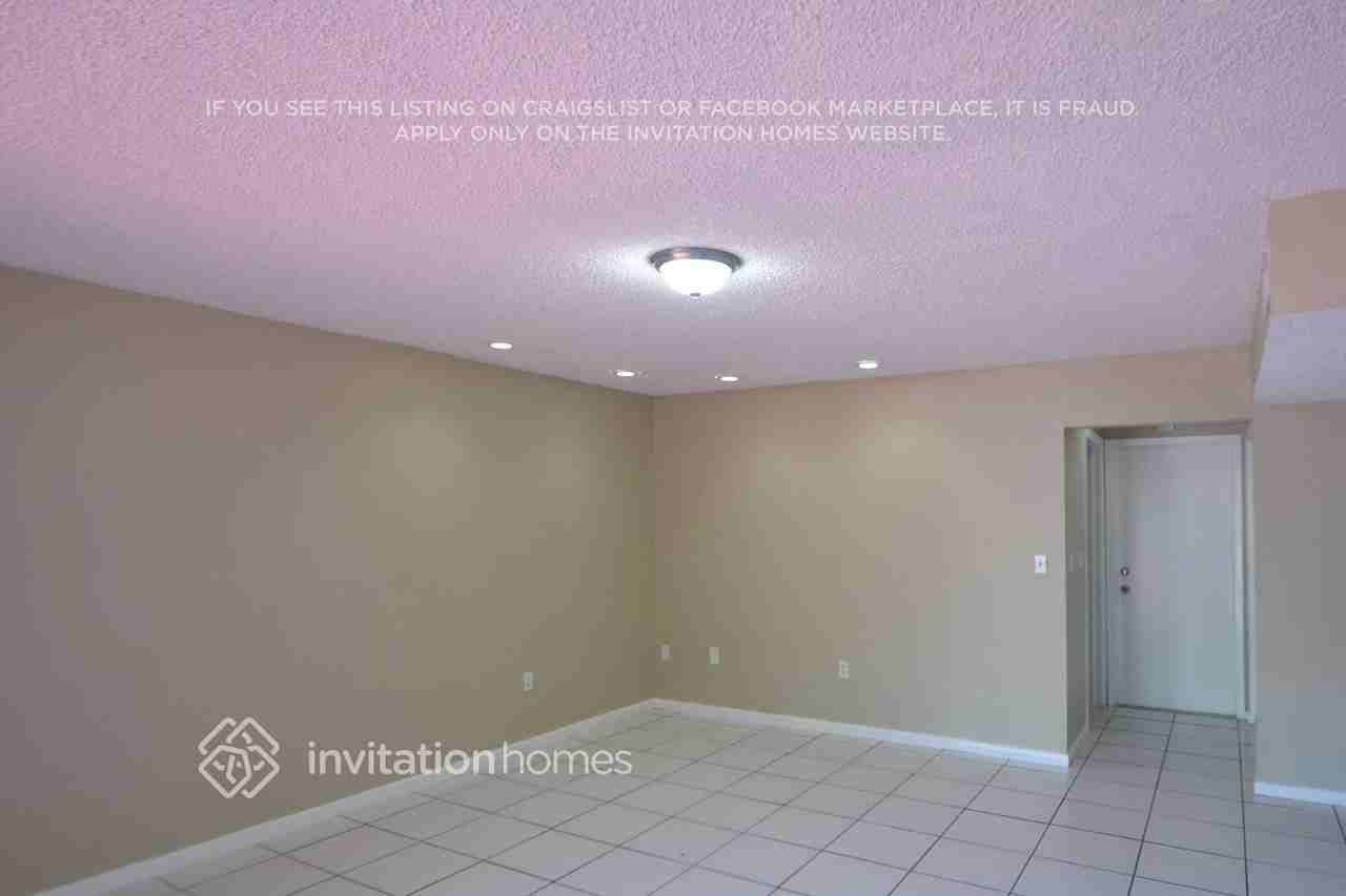 14661 Sw 93rd Ln - Photo 6 of 11