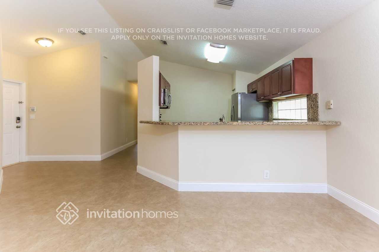 7201 Vaca Key Way - Photo 5 of 20
