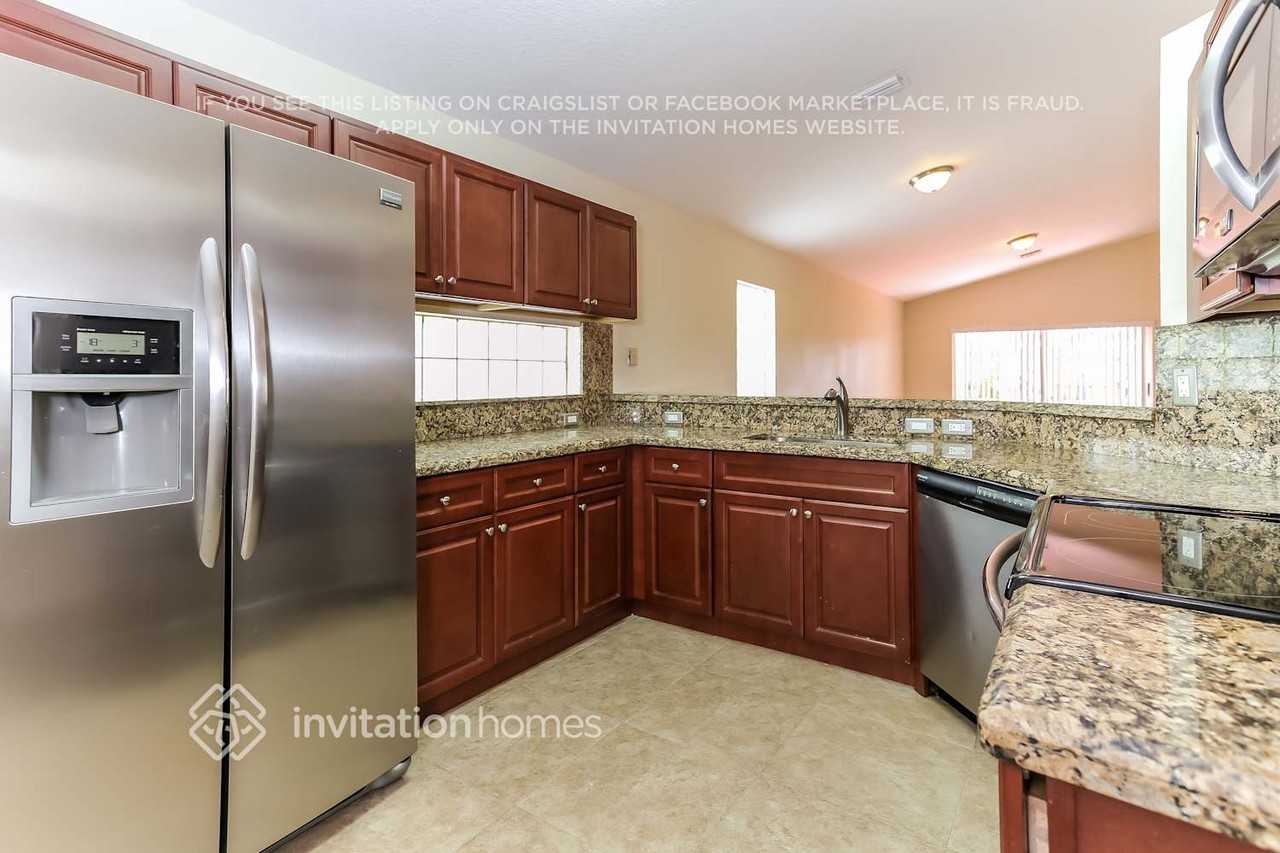 7201 Vaca Key Way - Photo 7 of 20