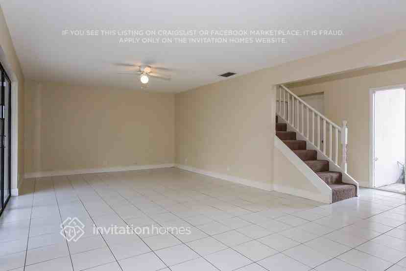 5756 Strawberry Lakes Cir - Photo 5 of 24