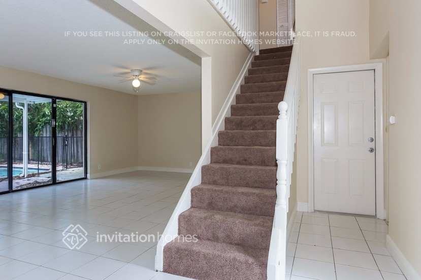 5756 Strawberry Lakes Cir - Photo 6 of 24
