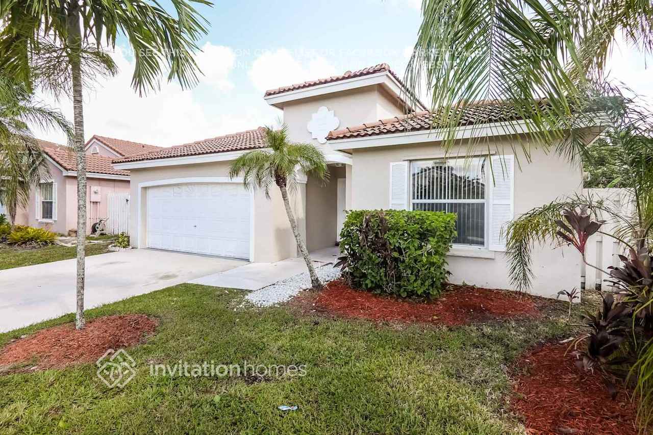 16575 Nw 10th St - Photo 2 of 20