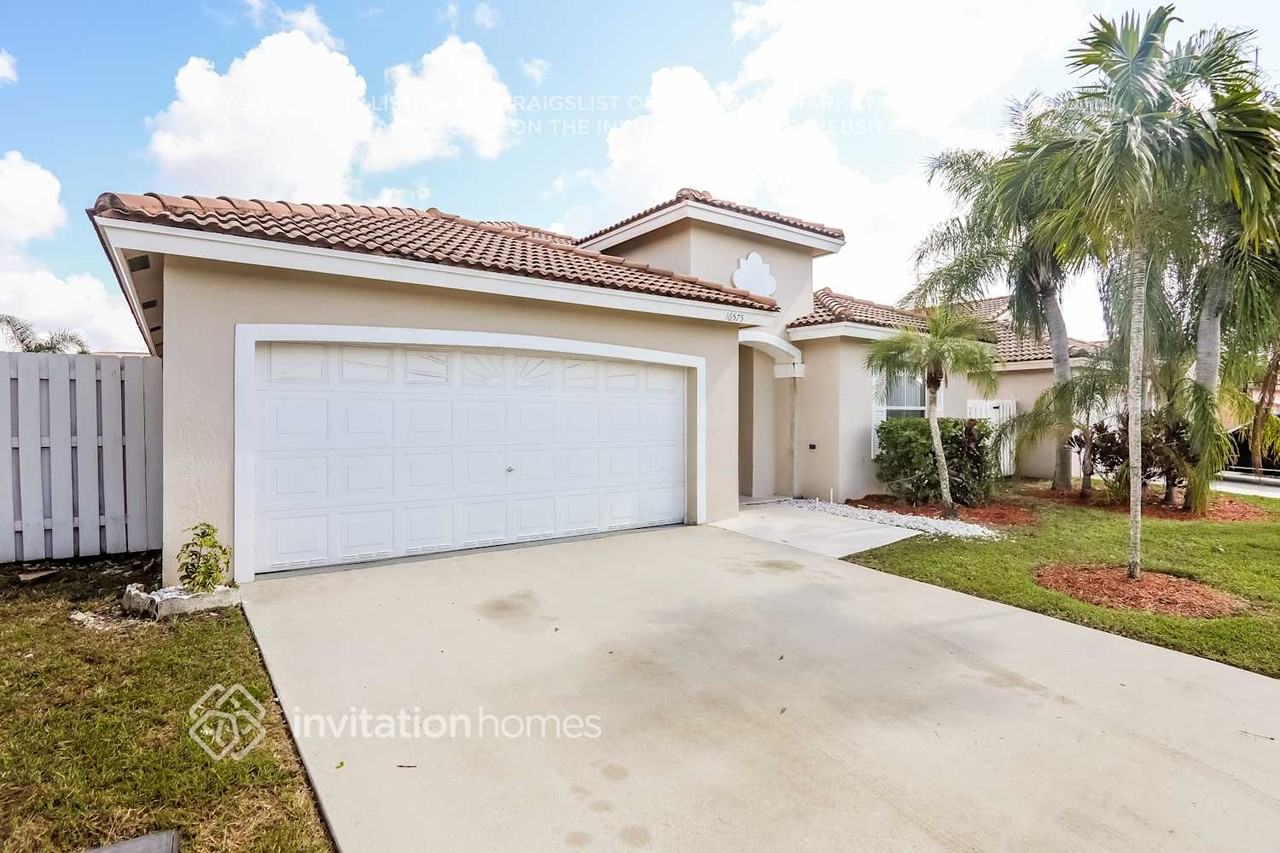 16575 Nw 10th St - Photo 3 of 20