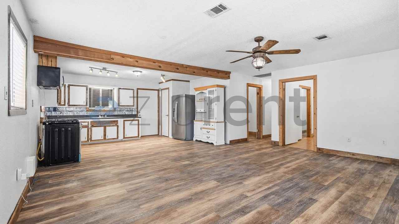 247 Everglade Dr - Photo 5 of 18