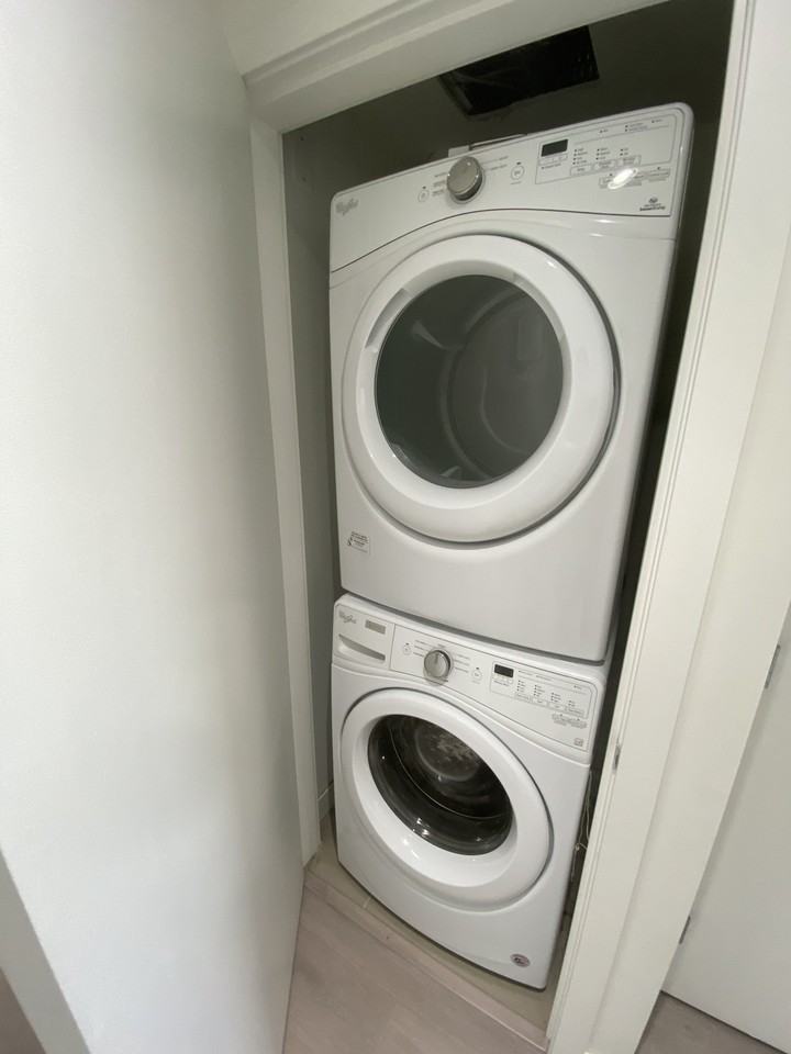 200 Nelsons Cres - Photo 5 of 11