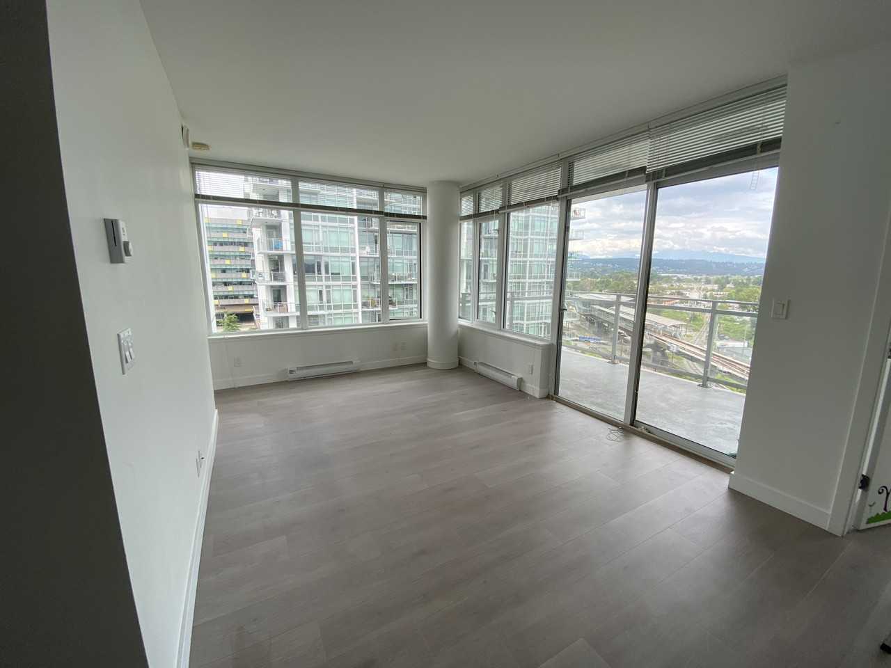 200 Nelsons Cres - Photo 2 of 11