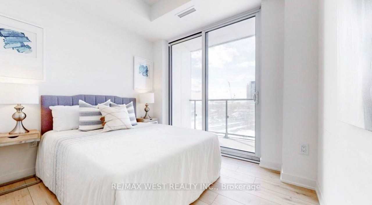 9 Tecumseth Street #707 - Photo 3 of 16
