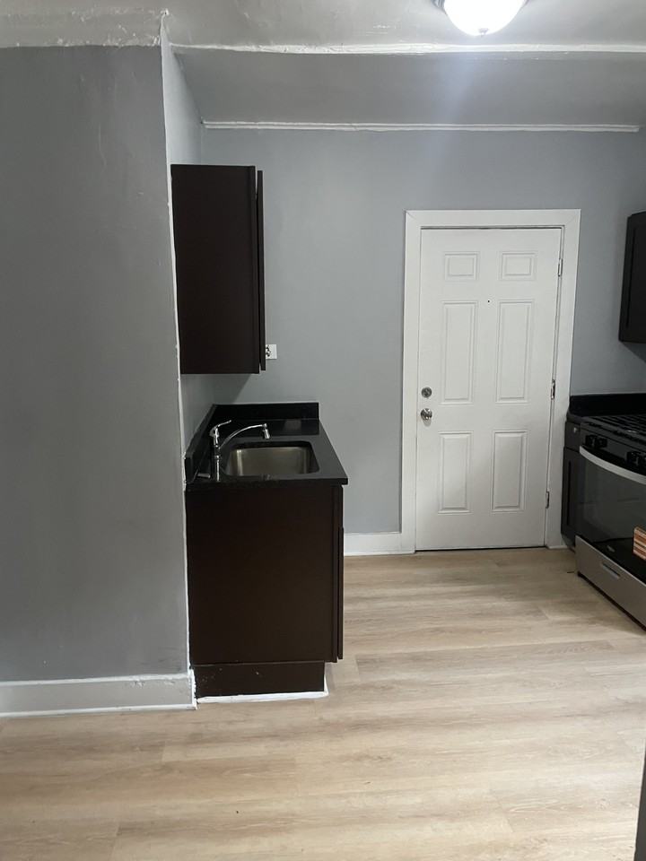 S Drexel Blvd #4410-5-1D - Photo 4 of 17