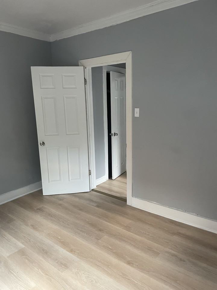 S Drexel Blvd #4410-5-1D - Photo 5 of 17