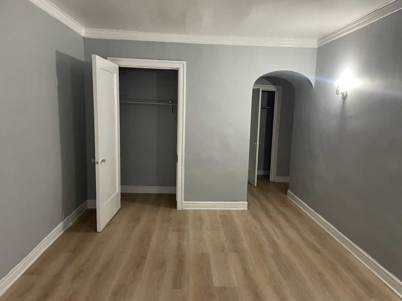 S Drexel Blvd #4410-5-1D - Photo 6 of 17
