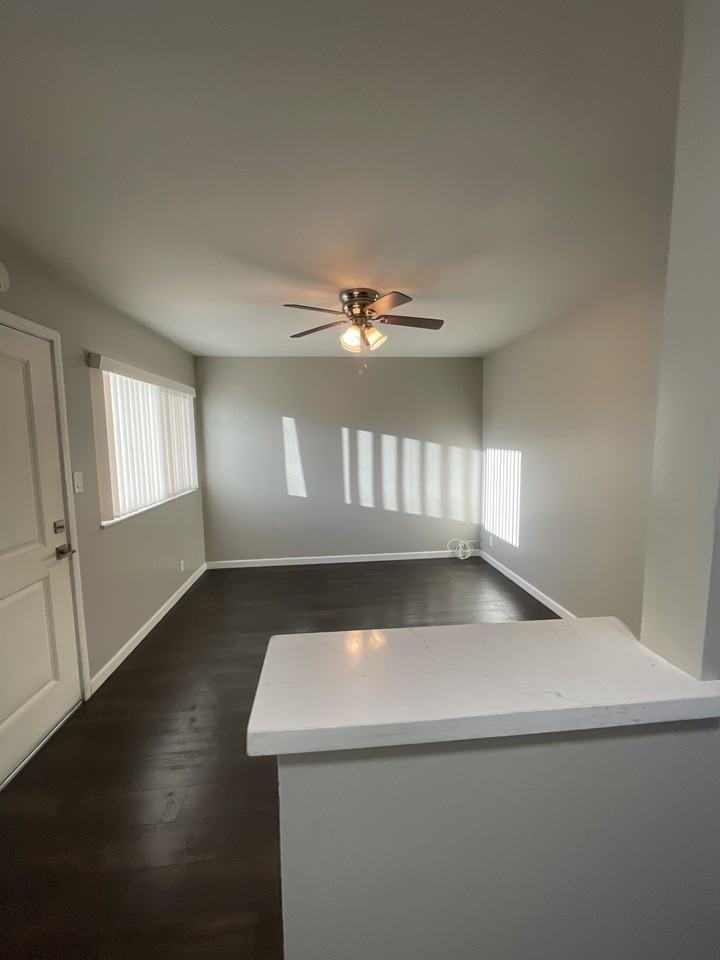 768 Blossom Way #32 - Photo 4 of 12