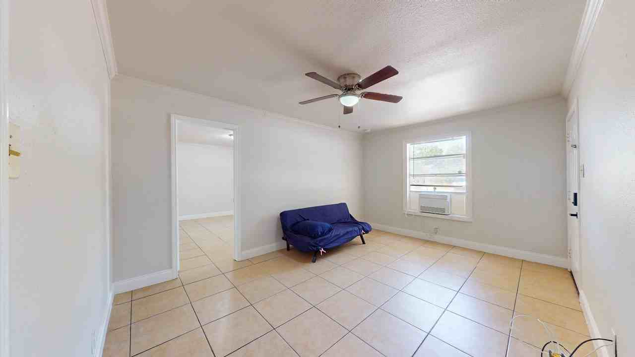 8826 Cape Valley St #1 - Photo 4 of 34