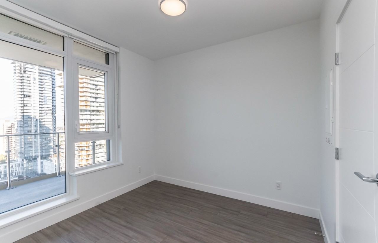 6398 Silver Avenue - Photo 5 of 13