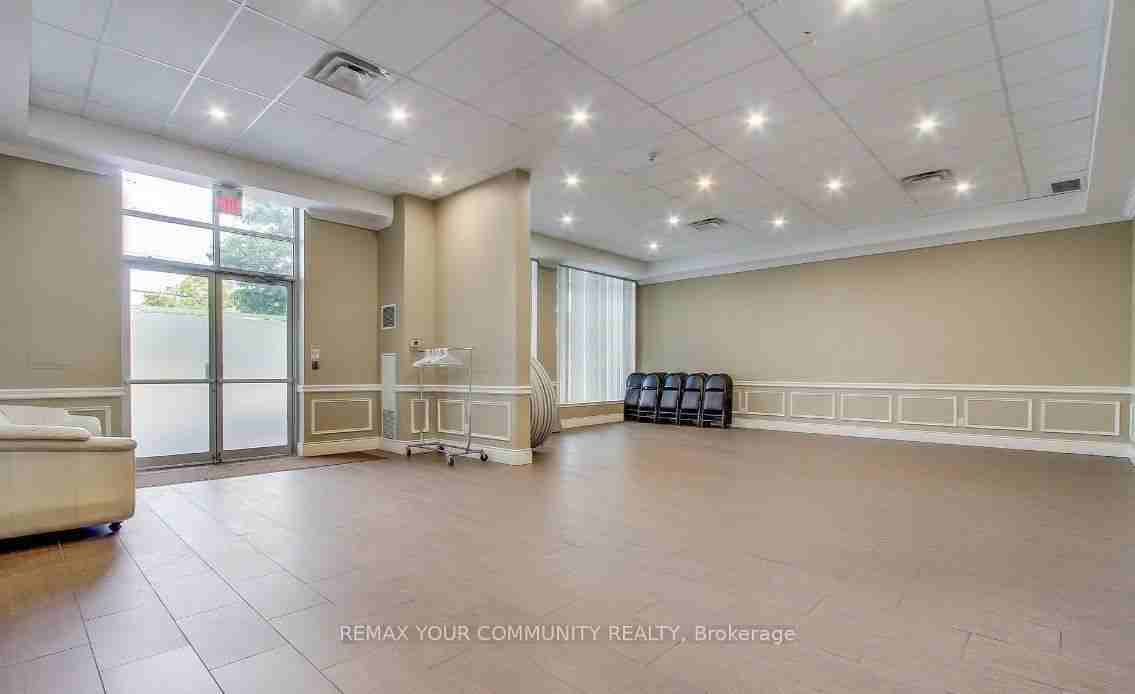 10211 Keele Street - Photo 2 of 25