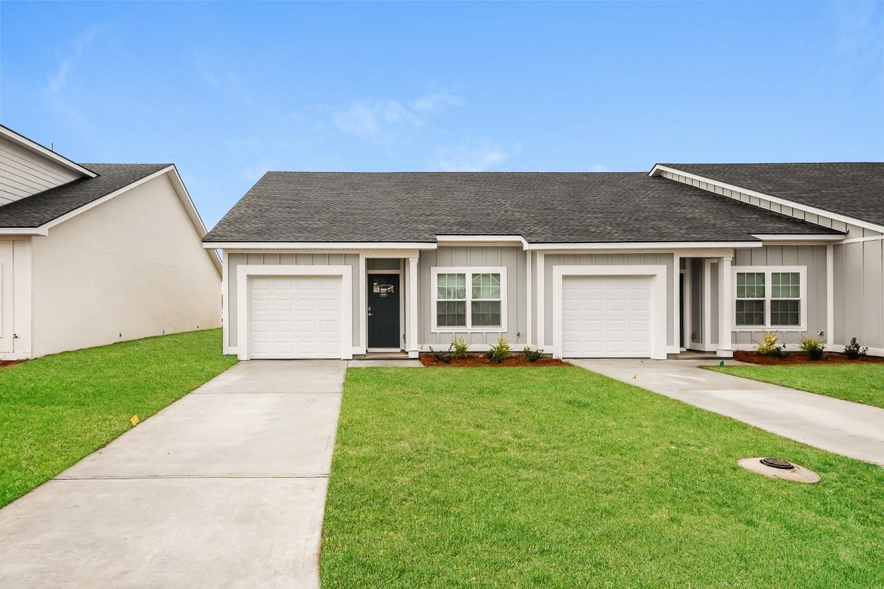 1049 Walker Point Way - Photo 7 of 25