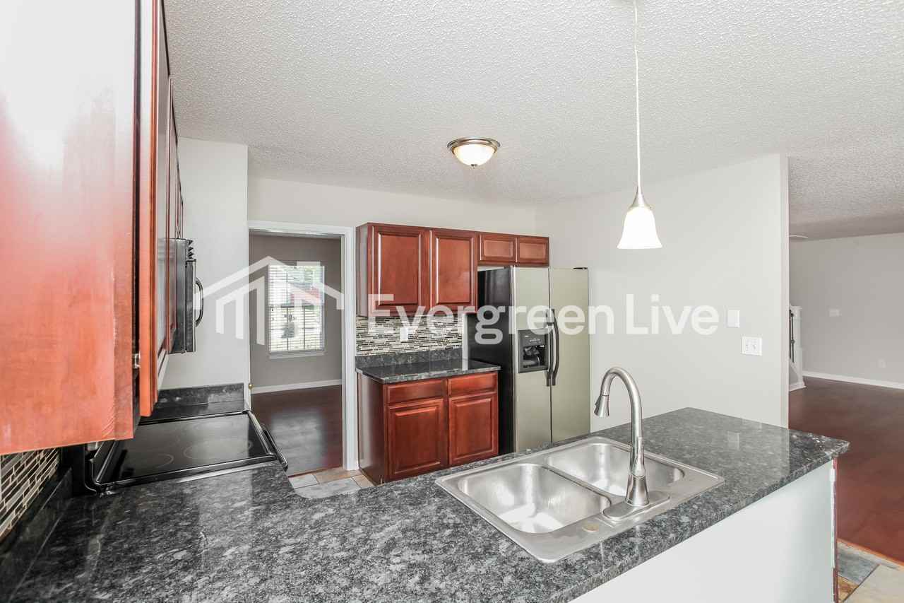 1000 Coralbean Way - Photo 7 of 15