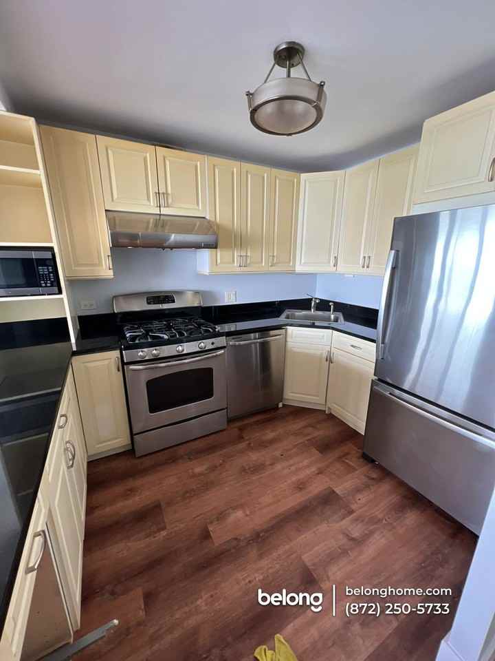 400 E Randolph St #2611 - Photo 5 of 8