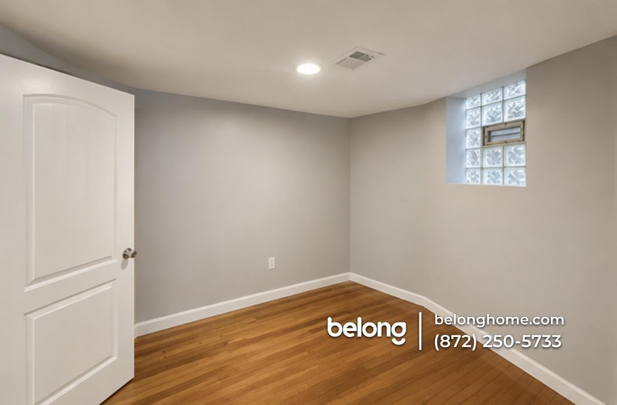 4417 S Berkeley Ave - Photo 2 of 3