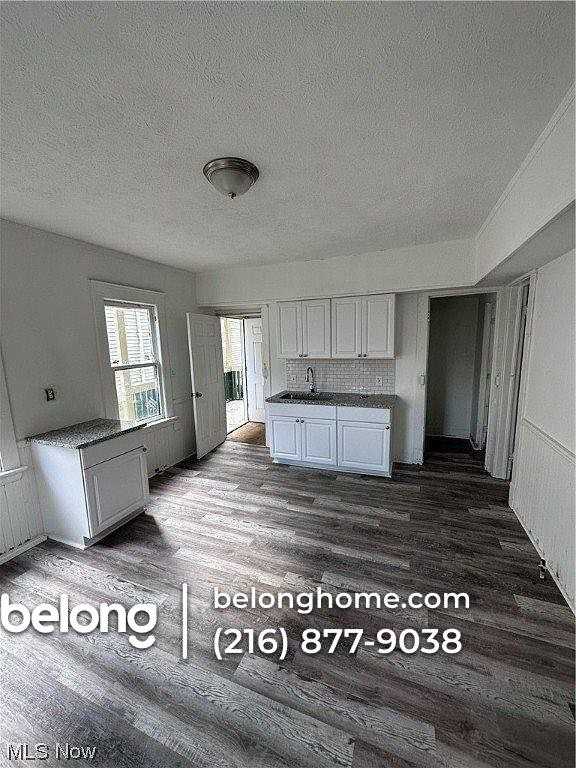 3711 E 61st St #1 - Photo 2 of 19
