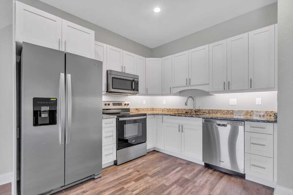 520 N 1st Ave #520N1stAVE - Photo 6 of 17