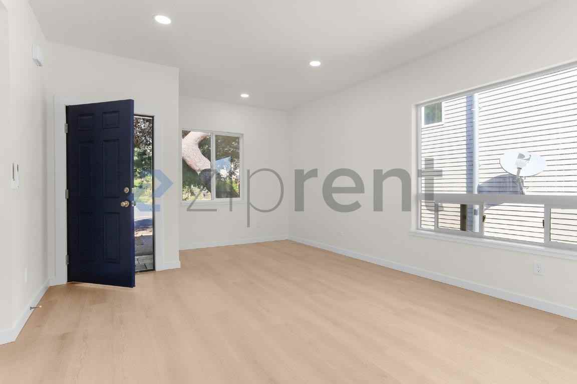3052 22nd Ave W #A - Photo 4 of 16