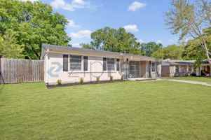 featured image of 4437 Scottsdale Dr