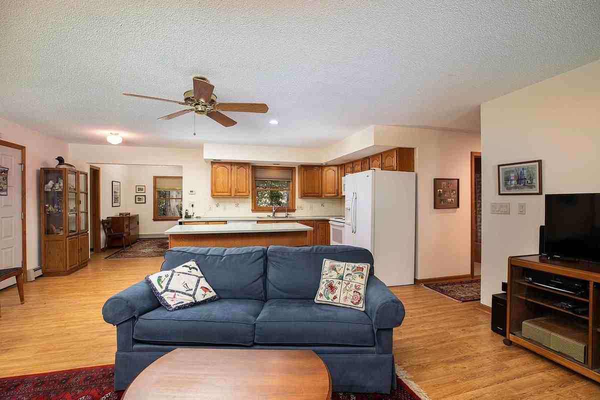 42 Cottage Cir - Photo 7 of 16