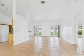 3610 Sw Margela St - Photo 4 of 27
