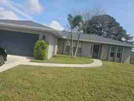 301 Sw Violet Ave - Photo 1 of 1