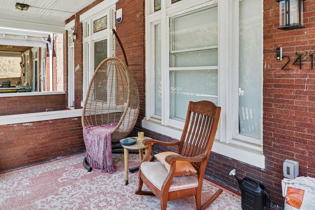 2411 Madison Ave - Photo 3 of 40