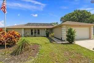 329 Se Oakridge Dr - Photo 1 of 1