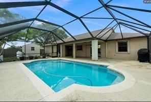 329 Se Oakridge Dr - Photo 4 of 18