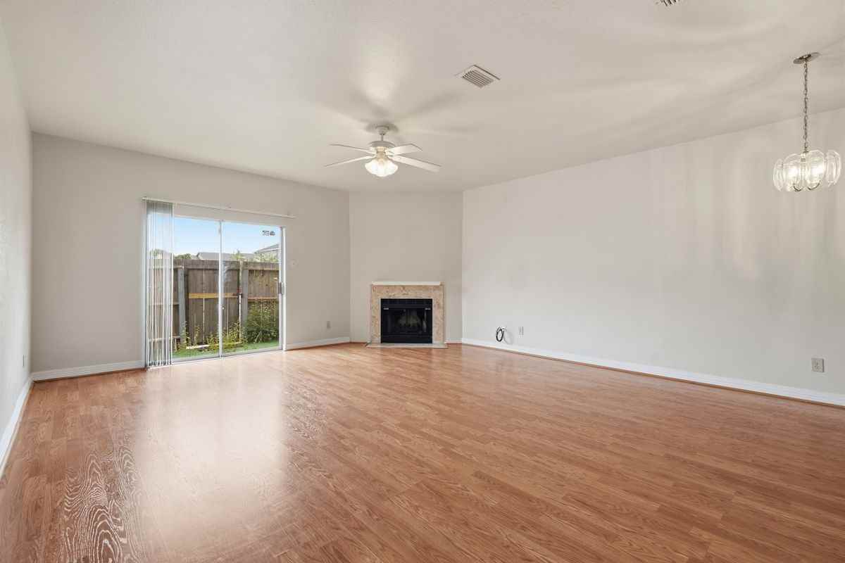 7743 Cambridge St - Photo 7 of 27