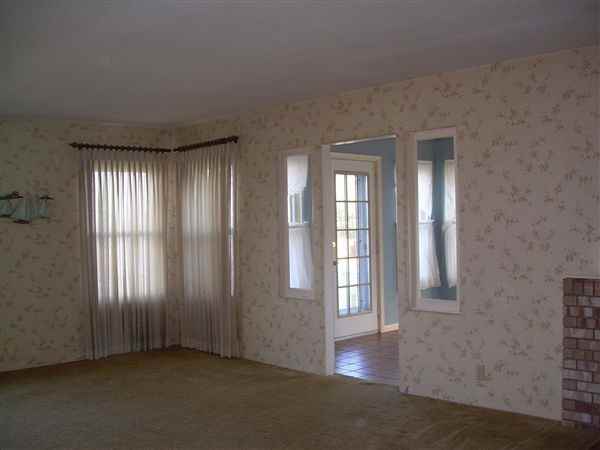 1315 Sunnyside Dr - Photo 3 of 7